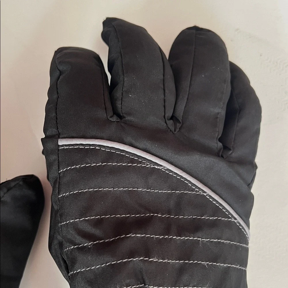 Kids Black Winter Gloves